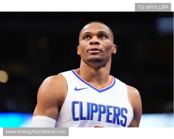 威斯布鲁克砍下国王生涯首个三双率队主场击败勇士再现全能风采